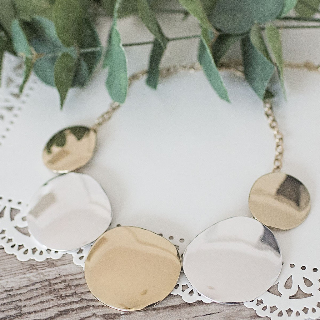 Alternating Round Statement Necklace Set